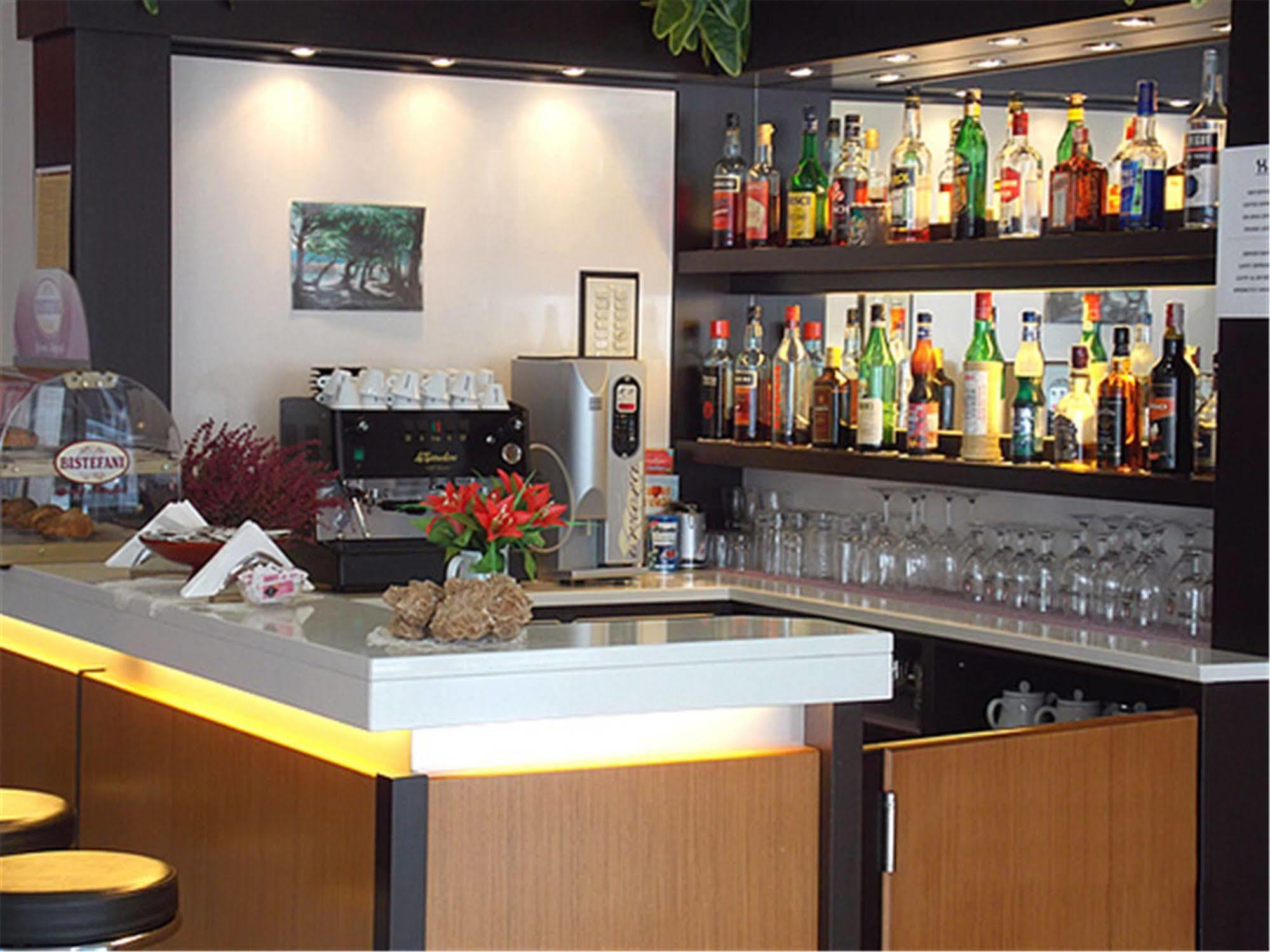 Hotel David Sesto Calende Ngoại thất bức ảnh